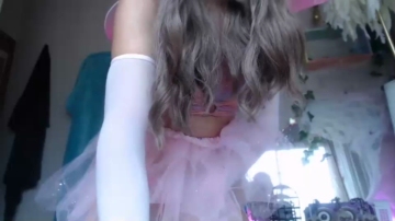 Blondetwinkcum19  06-10-2021